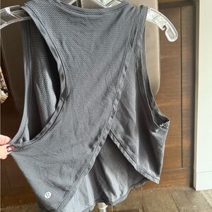 Lululemon cross open back loose fitting top, charcoal grey, sz 8
